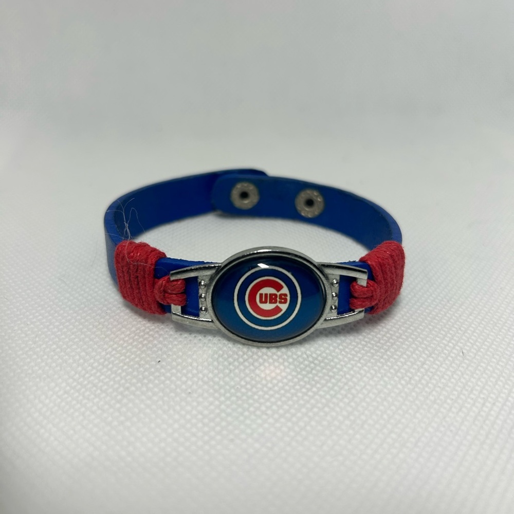 Chicago Cubs Blue Leather Bracelet with‎ Red Cord
